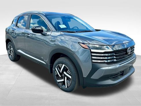 New 2026 Nissan Kicks SV w/ SV Premium Package FWD image 3