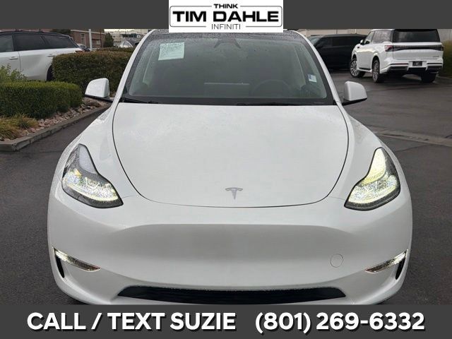 Used 2024 Tesla Model Y Long Range AWD/4WD image 4