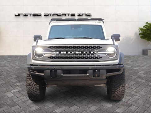Used 2024 Ford Bronco Badlands AWD/4WD image 2