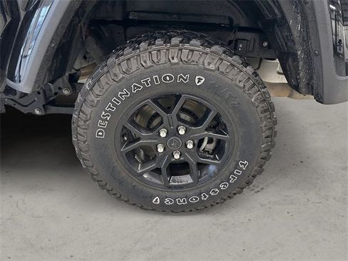 Used 2024 Jeep Gladiator Sport image 14