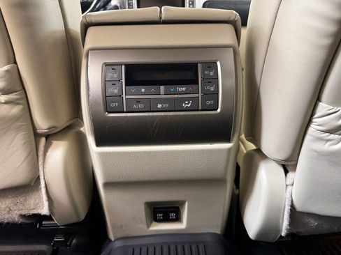 Used 2020 Lexus GX 460 Premium w/ Premium Package AWD/4WD image 17