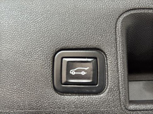 Used 2022 GMC Terrain AT4 AWD/4WD image 22