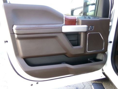 Used 2021 Ford F250 King Ranch w/ King Ranch Ultimate Package image 9