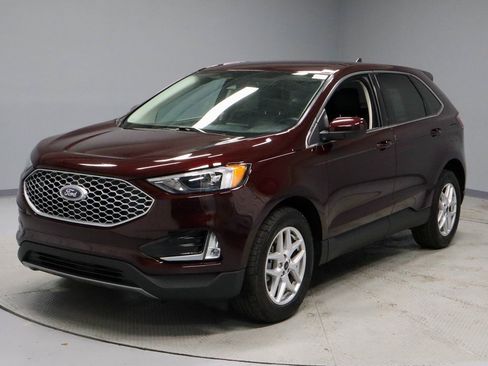 Certified 2024 Ford Edge SEL w/ Convenience Package image 8