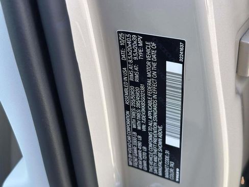 New 2025 Volvo EX90 Plus w/ Protection Package Premier image 26