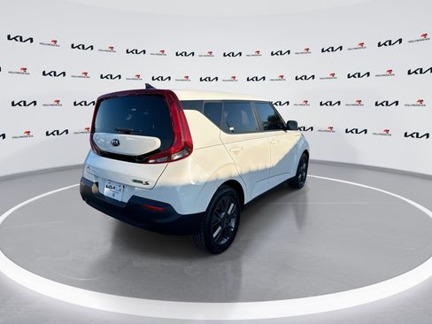 Certified 2021 Kia Soul S FWD image 8