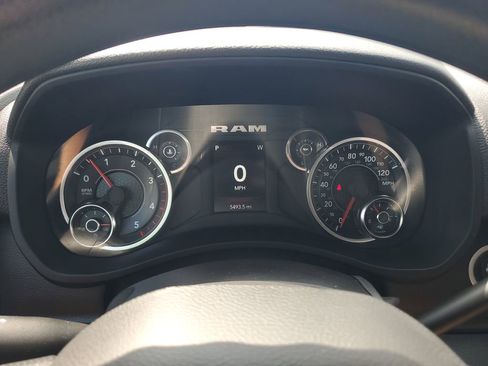 Used 2024 RAM 5500 Tradesman w/ Chrome Appearance Group AWD/4WD image 21