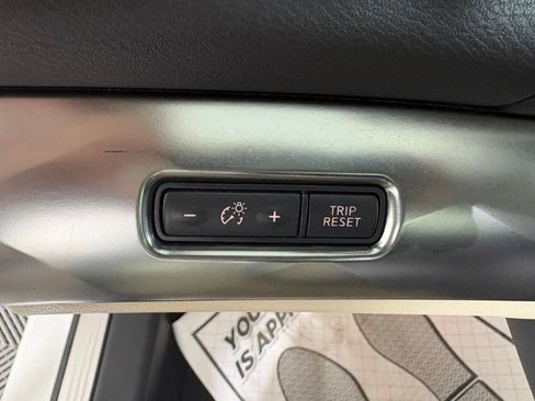 Used 2020 Nissan Maxima 3.5 SL w/ Floor Mat Group FWD image 15