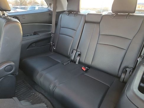 Used 2019 Honda Pilot Touring image 23