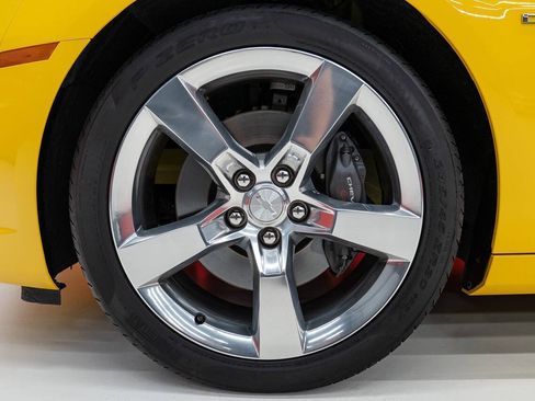 Used 2010 Chevrolet Camaro SS w/ RS Package RWD image 31
