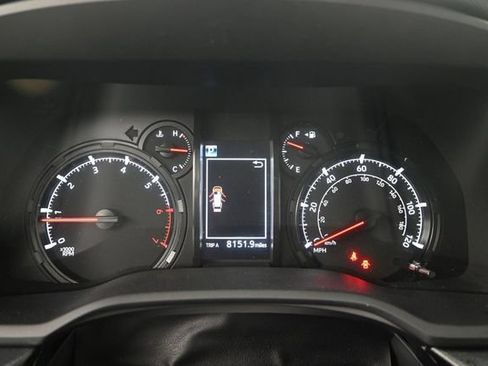 Used 2024 Toyota 4Runner SR5 Premium w/ Moonroof Package AWD/4WD image 10