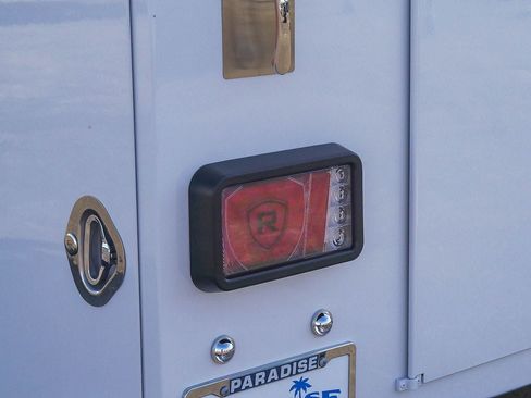 New 2026 Chevrolet Express 3500 w/ Power Convenience Package image 10