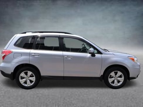 Used 2016 Subaru Forester 2.5i Premium w/ Popular Package #1 AWD/4WD image 2