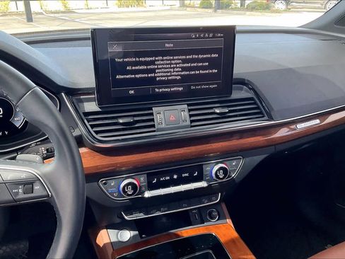 Used 2023 Audi Q5 e Premium Plus w/ Premium Plus Package image 7