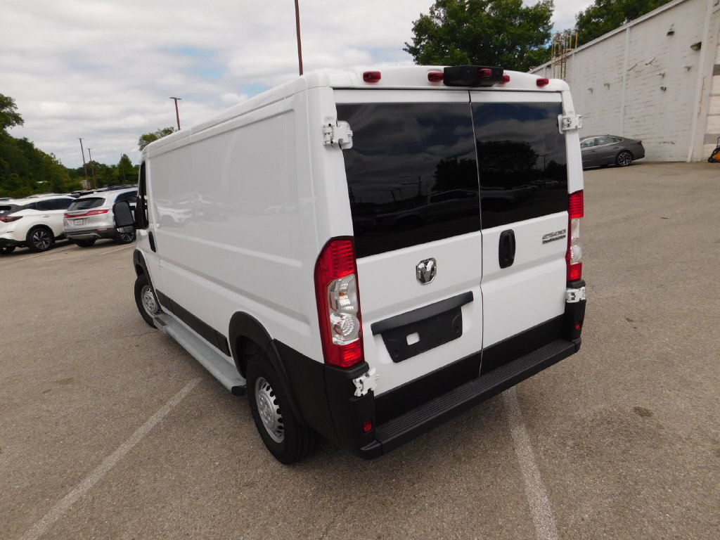 Used 2025 RAM ProMaster 2500 w/ U-Haul Equipment Group FWD image 6