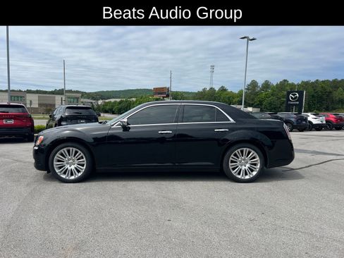 Used 2013 Chrysler 300 C w/ Beats Audio Group RWD image 4
