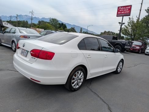 Used 2012 Volkswagen Jetta SE FWD image 18