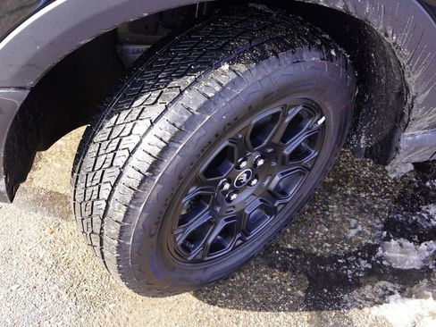 Used 2025 Ford Bronco Sport Badlands image 13