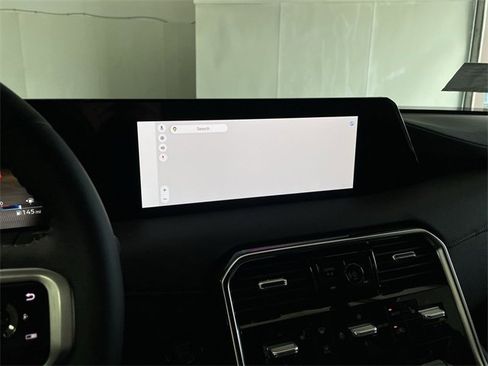 New 2025 Nissan Armada SL w/ Captain's Chari Seat Package image 31