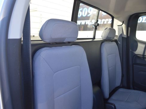 Used 2018 Chevrolet Colorado LT w/ LT Convenience Package image 23