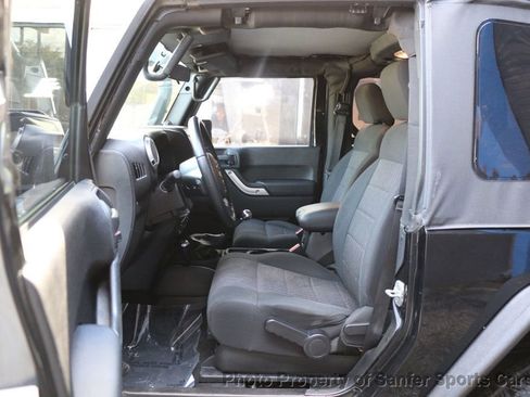 Used 2011 Jeep Wrangler Rubicon w/ PWR Convenience Group image 30