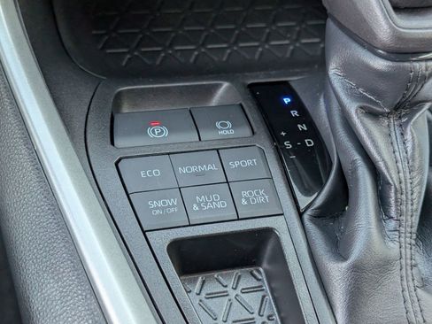 Used 2023 Toyota RAV4 XLE image 26