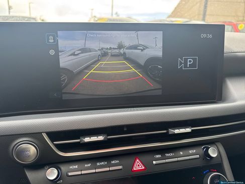 Certified 2024 Hyundai Sonata SEL FWD image 28