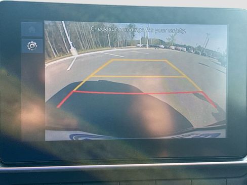 Used 2023 Hyundai Venue SEL FWD image 19