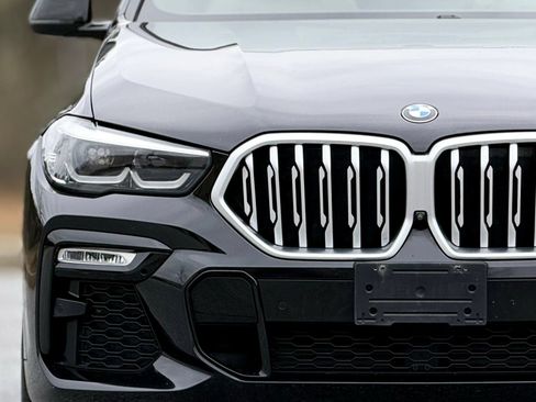 Used 2021 BMW X6 xDrive40i AWD/4WD image 13