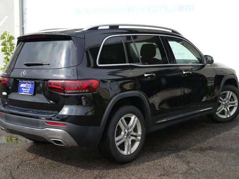 Used 2022 Mercedes-Benz GLB 250 4MATIC image 3