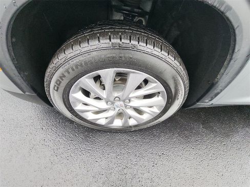 Certified 2025 Buick Enclave Preferred image 10