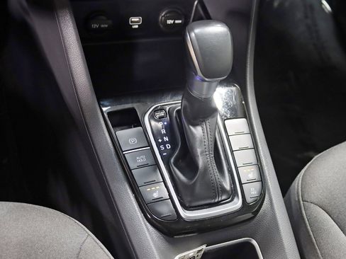 Used 2020 Hyundai Ioniq SE image 21