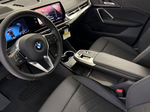 New 2026 BMW X2 xDrive28i w/ Technology Package AWD/4WD image 4