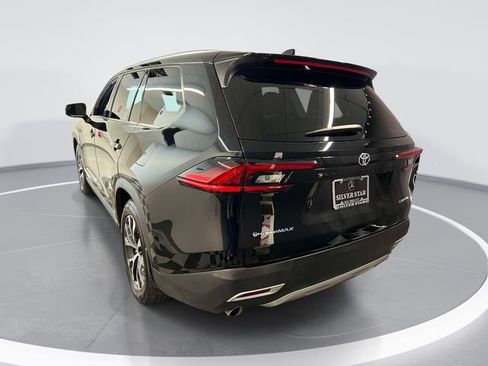 Used 2025 Toyota Grand Highlander AWD Hybrid image 6