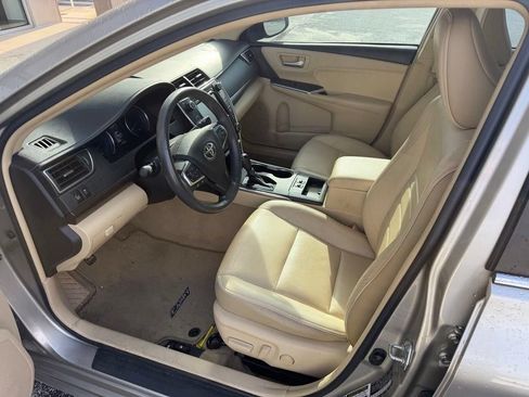 Used 2017 Toyota Camry XLE w/ Moonroof Package FWD image 12