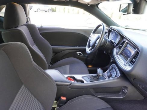 Used 2022 Dodge Challenger R/T image 16