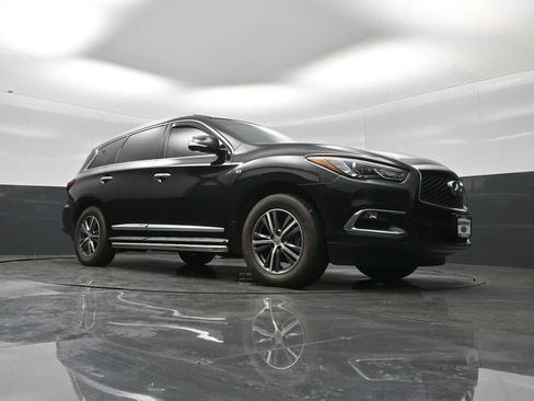 Used 2017 INFINITI QX60 Luxe w/ Premium Plus Package AWD/4WD image 18