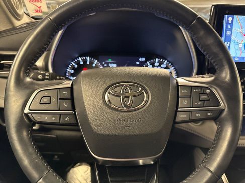 Used 2020 Toyota Highlander Platinum AWD/4WD image 24