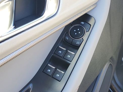 New 2026 Ford Explorer Active w/ Active Comfort Package image 22