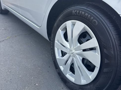 Certified 2025 Nissan Versa S w/ Trunk Package image 7