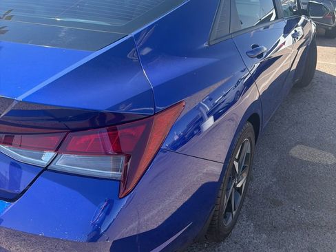 Used 2023 Hyundai Elantra SEL w/ Convenience Package FWD image 8