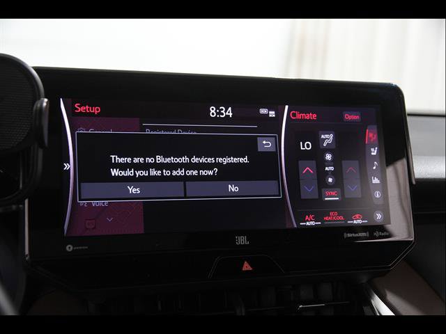 Used 2022 Toyota Venza Limited AWD/4WD image 12