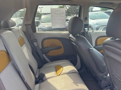 Used 2002 Chrysler PT Cruiser Limited FWD image 17