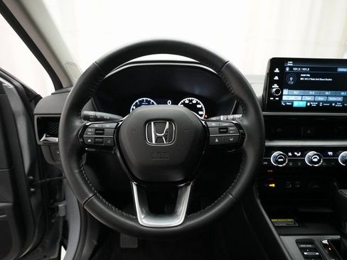 Used 2025 Honda CR-V EX-L image 4