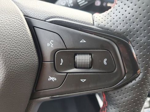 Certified 2024 Chevrolet Trax RS w/ Sunroof Package image 23