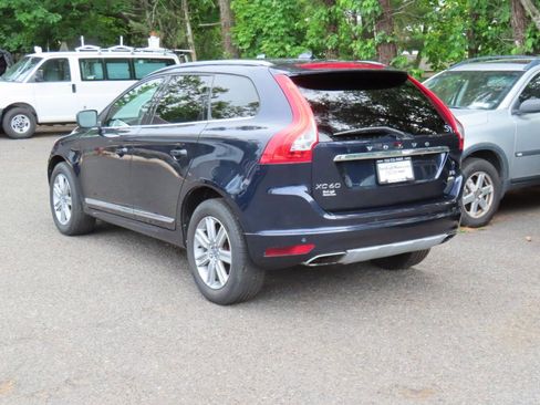 Used 2017 Volvo XC60 T5 Inscription w/ Advanced Package AWD/4WD image 4