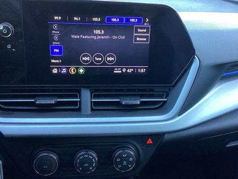 Used 2025 Chevrolet Trax LS image 14