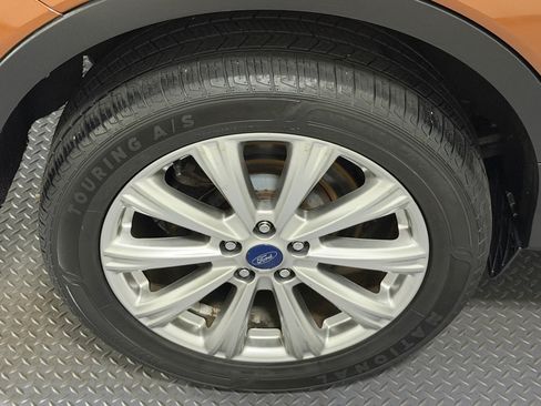 Used 2017 Ford Escape Titanium AWD/4WD image 18