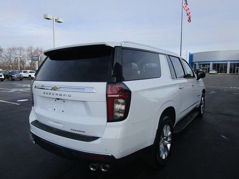 Certified 2023 Chevrolet Suburban Premier image 5