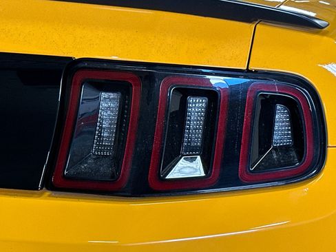 Used 2013 Ford Mustang Boss 302 w/ Boss 302 Accessory Pkg RWD image 44